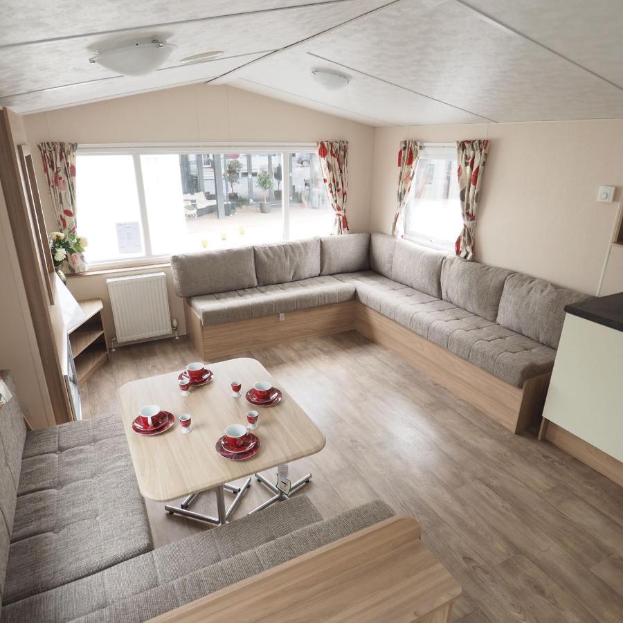 Camping De Binnenvaart Superior Chalet Aan de Wolfsberg Екстериор снимка