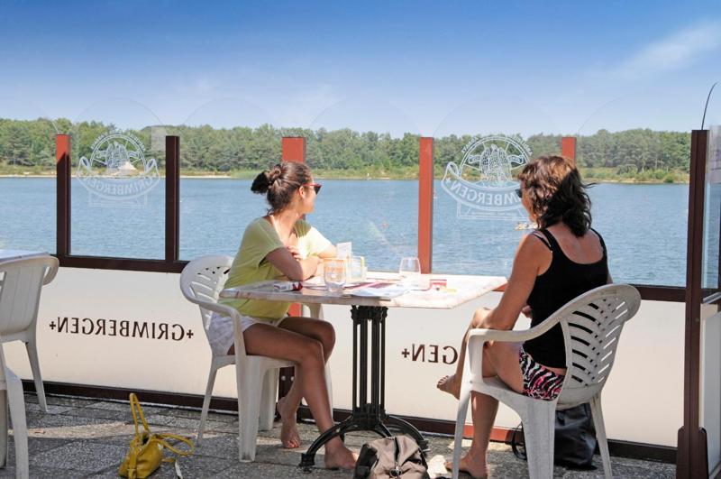 Camping De Binnenvaart Superior Chalet Aan de Wolfsberg Екстериор снимка
