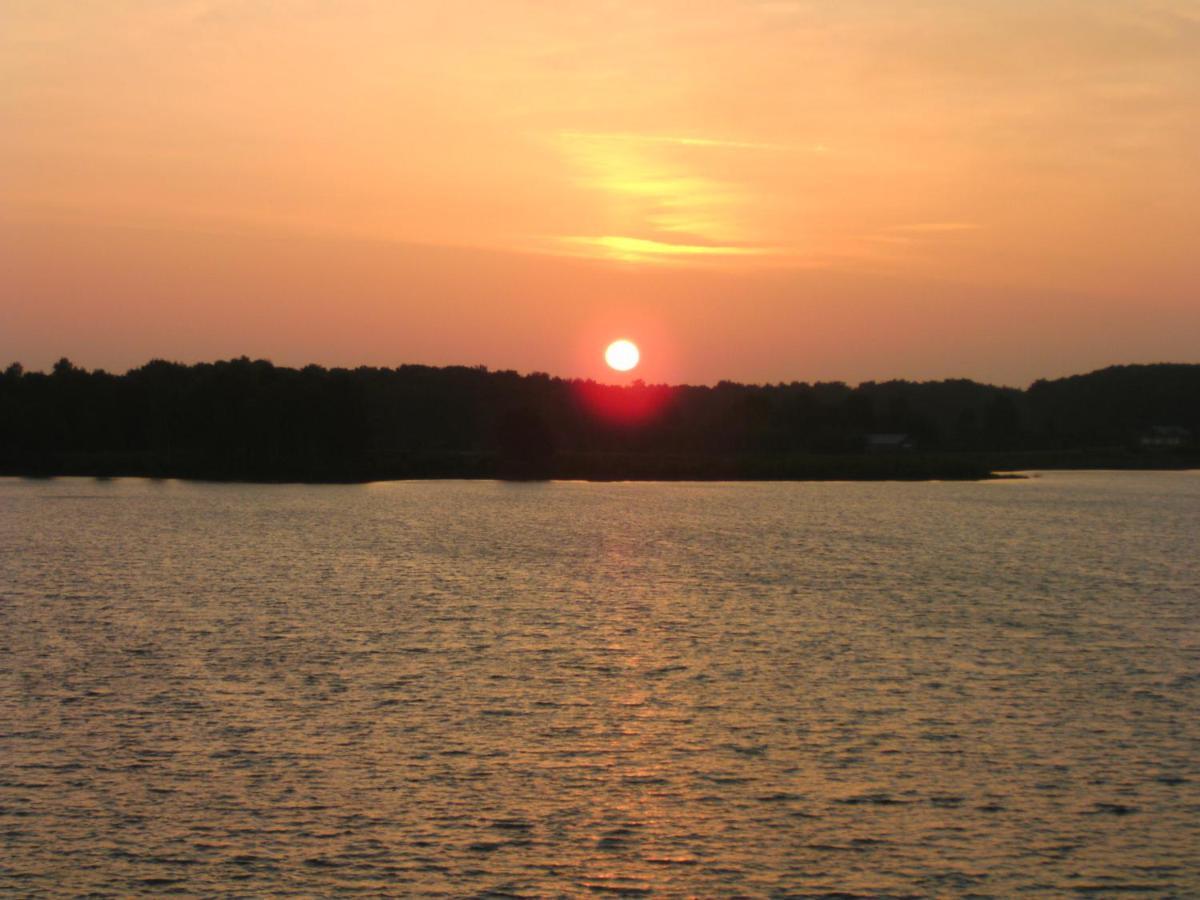 Camping De Binnenvaart Superior Chalet Aan de Wolfsberg Екстериор снимка